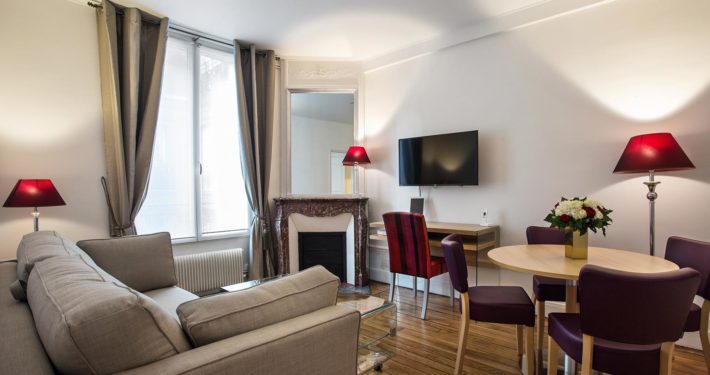 Suite à Paris